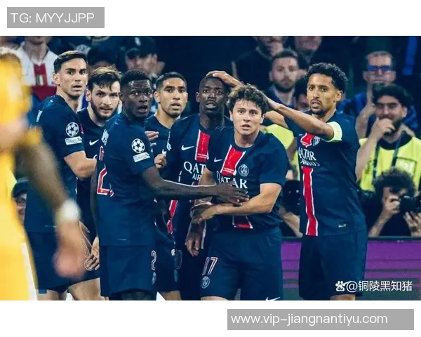 法国队医质疑巴黎队医双标行为登贝莱与杜埃处理不公引发争议