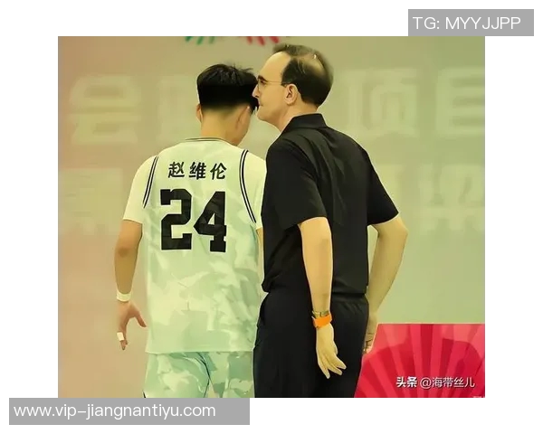 媒体人称王俊杰与淡厚然在篮板表现突出展现巨大潜力