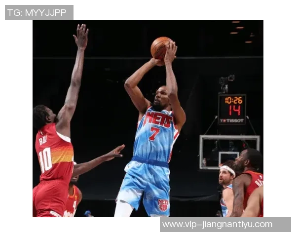 杜兰特赛季新高五次盖帽展现防守实力称赞位置选择至关重要